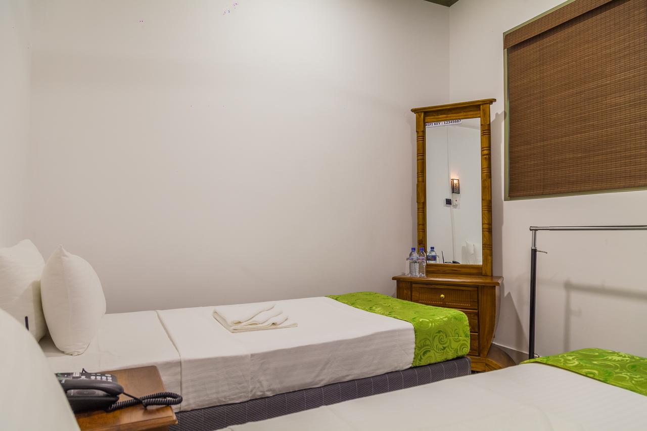 281 Kandy City Hostel & Rooms Deiyannewela Екстериор снимка