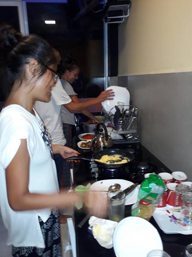 281 Kandy City Hostel & Rooms Deiyannewela Екстериор снимка