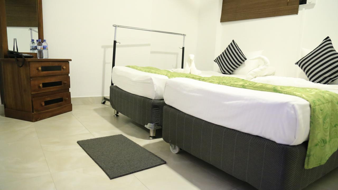 281 Kandy City Hostel & Rooms Deiyannewela Екстериор снимка