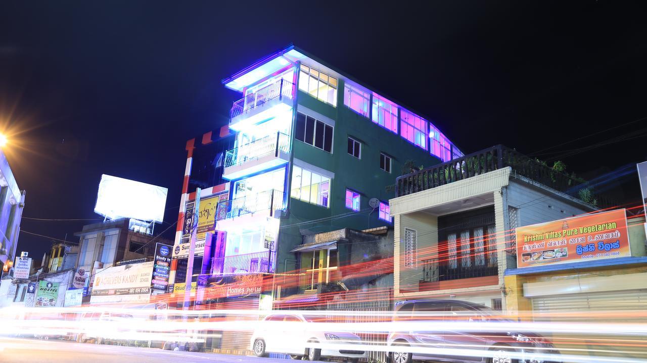 281 Kandy City Hostel & Rooms Deiyannewela Екстериор снимка