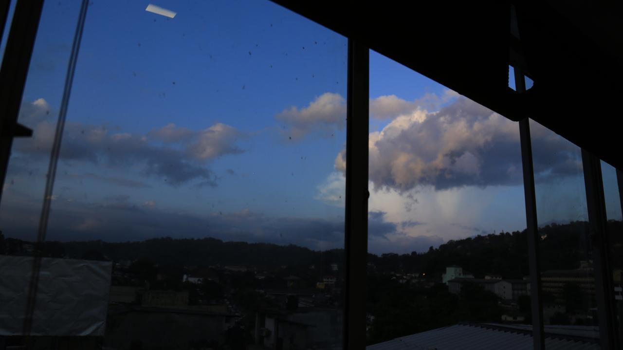 281 Kandy City Hostel & Rooms Deiyannewela Екстериор снимка