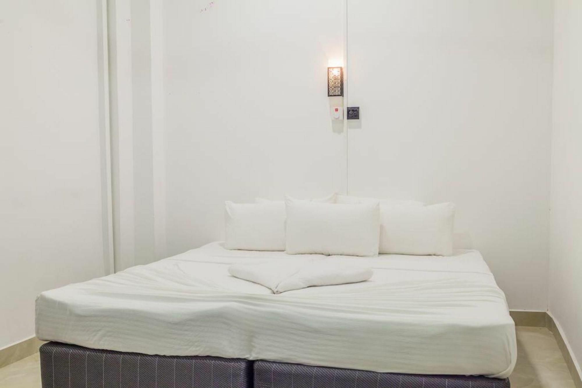 281 Kandy City Hostel & Rooms Deiyannewela Екстериор снимка