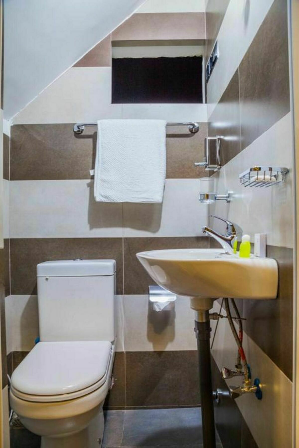 281 Kandy City Hostel & Rooms Deiyannewela Екстериор снимка